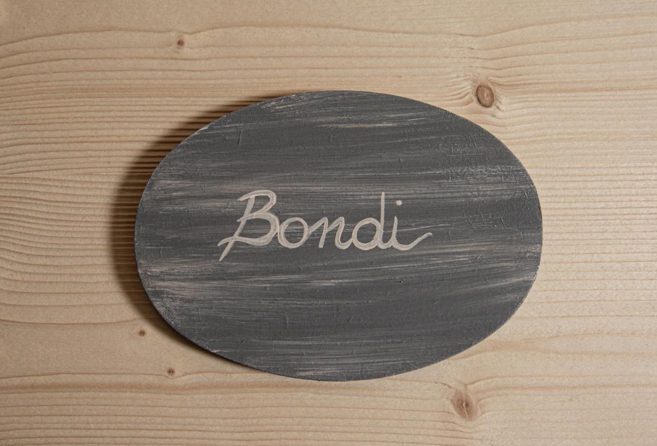 דירות ליביניו Bondi Chalet St Antoni מראה חיצוני תמונה