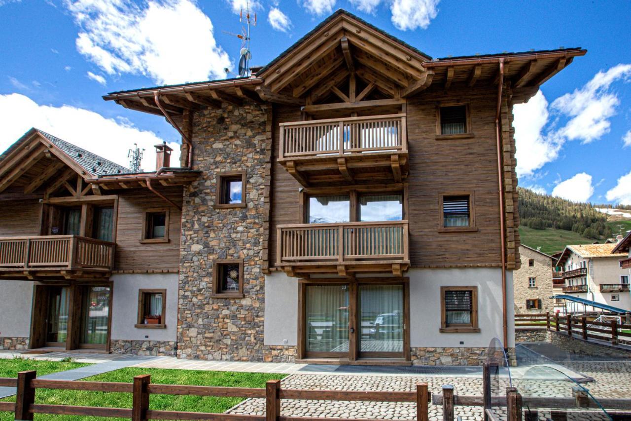 דירות ליביניו Bondi Chalet St Antoni מראה חיצוני תמונה